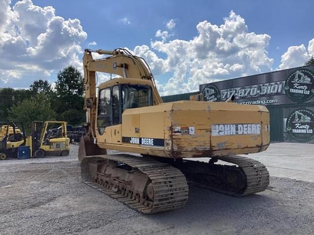 Image of John Deere 690E LC equipment image 2