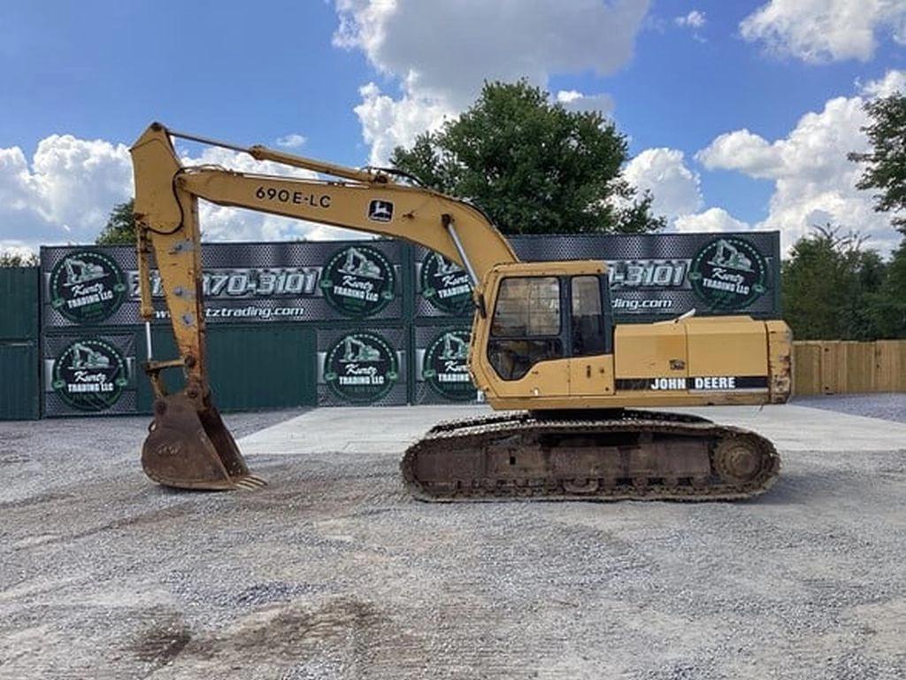 Image of John Deere 690E LC Primary image