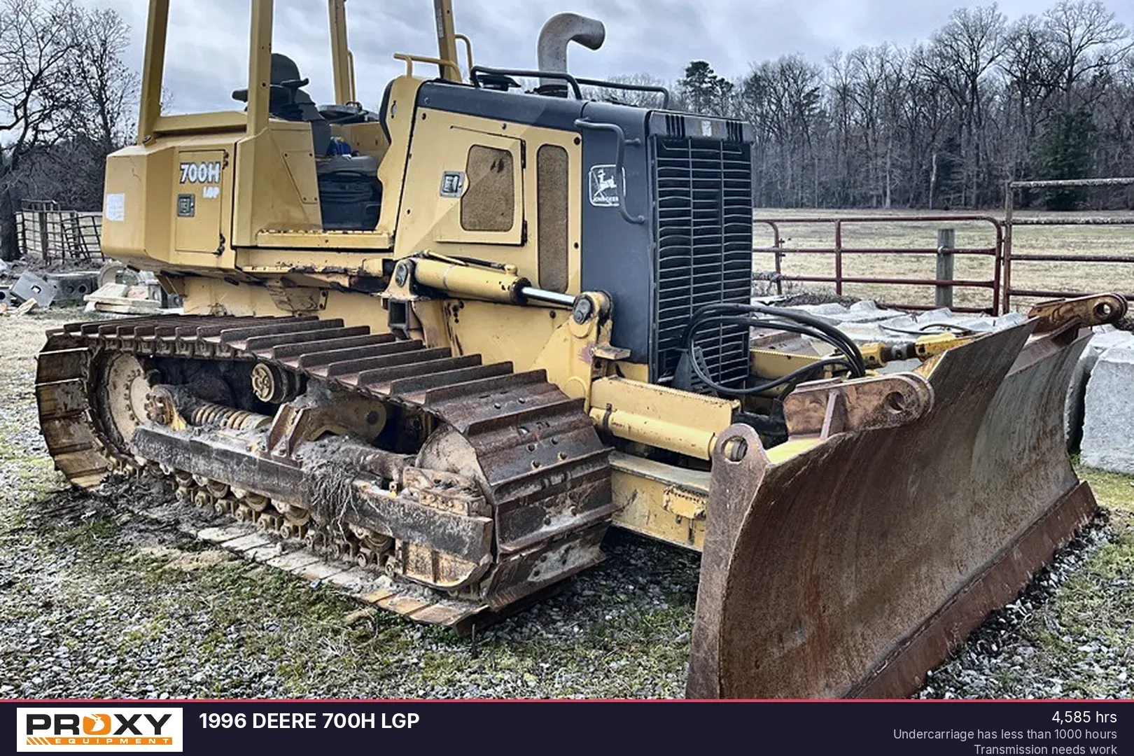 1996 John Deere 700H Equipment Image0