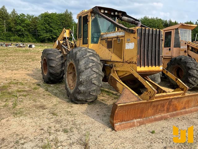 Image of John Deere 748G equipment image 2
