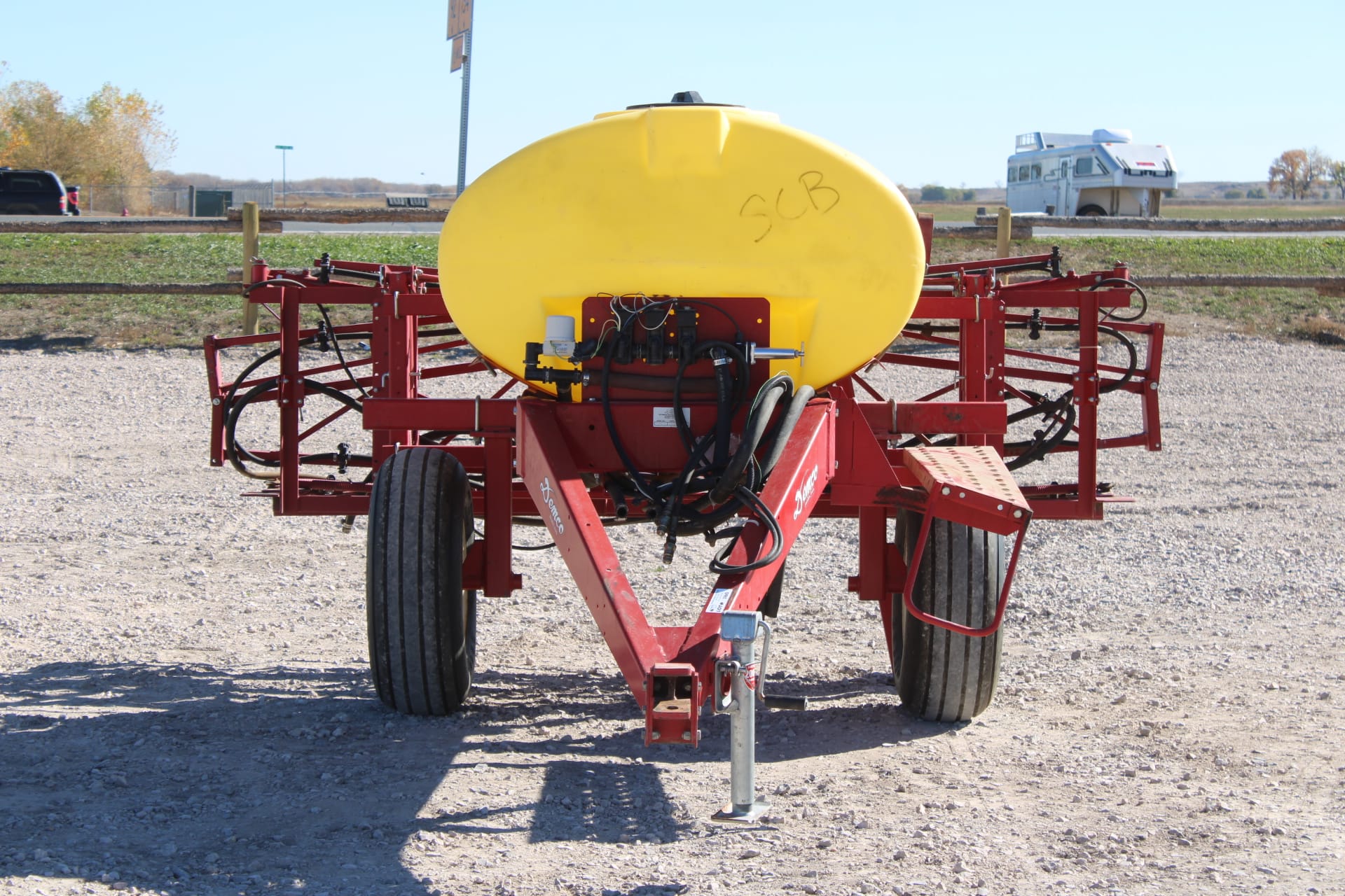 1996 Demco HCM Equipment Image0