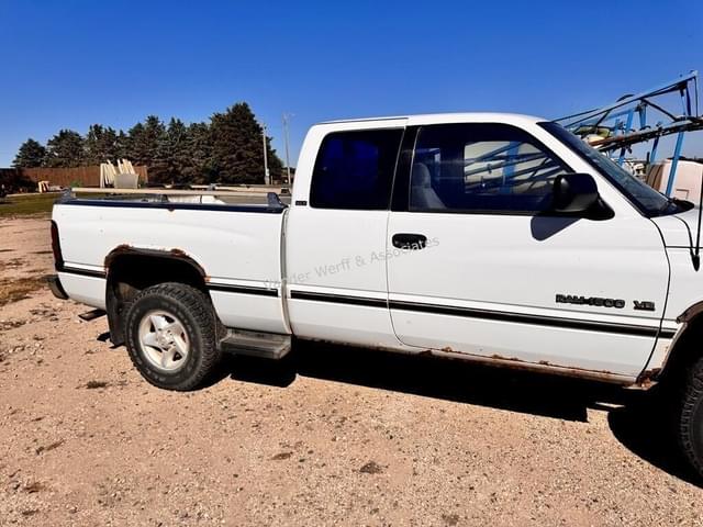 Image of Dodge Ram 1500 equipment image 4