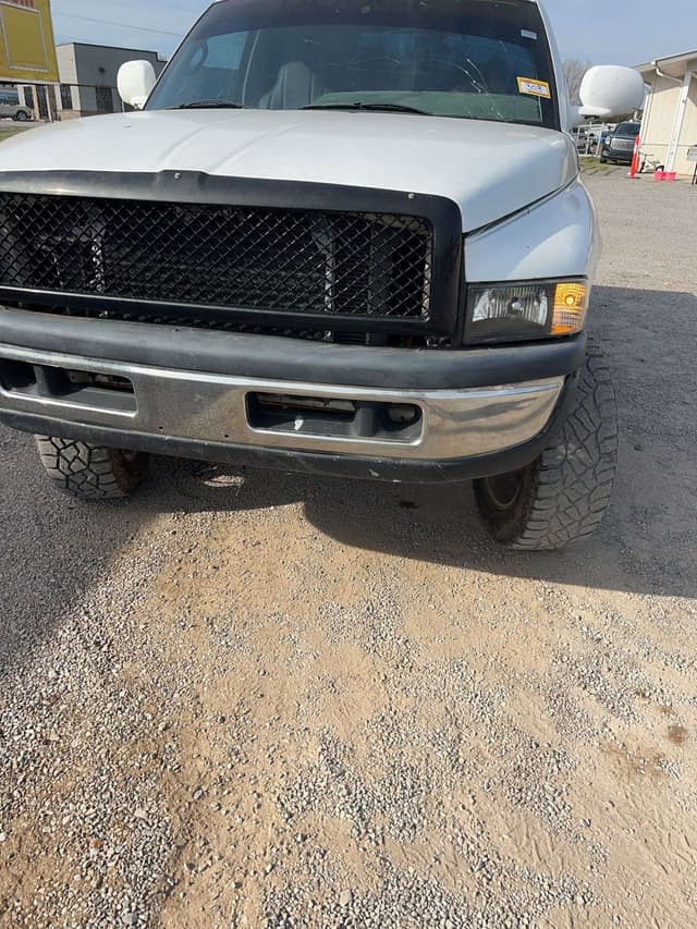 Image of Dodge Ram 1500 equipment image 4