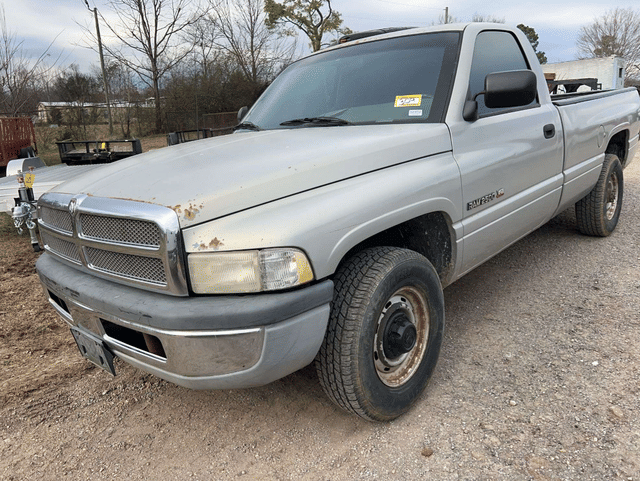 Image of Dodge Ram 2500 equipment image 1