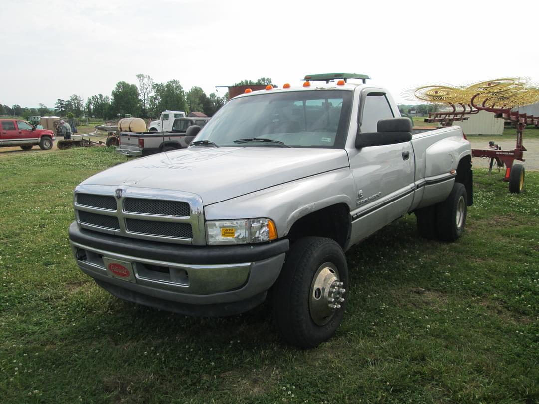 Image of Dodge Ram 3500 Primary image