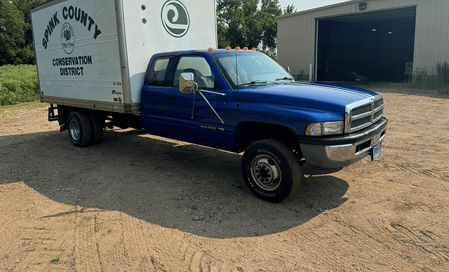 Image of Dodge Ram 3500 equipment image 3