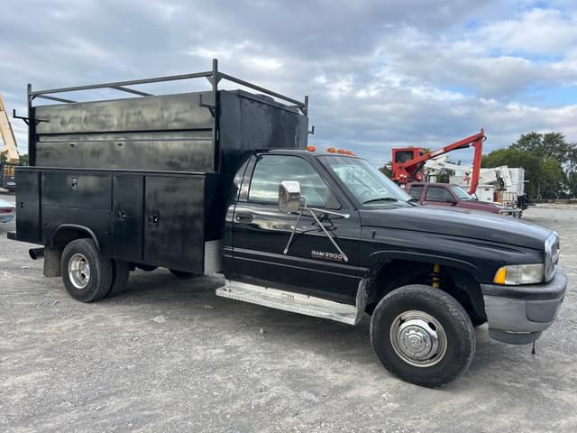 Image of Dodge Ram 3500 equipment image 1