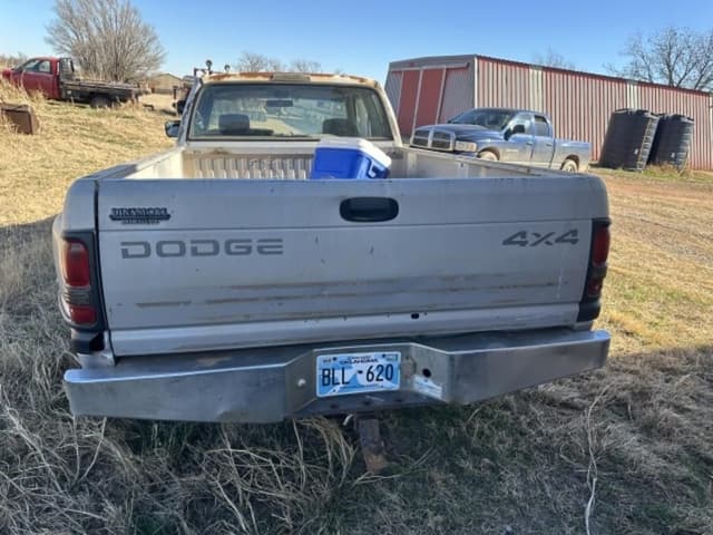 Image of Dodge Ram 3500 equipment image 4