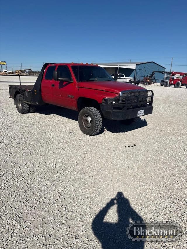 Image of Dodge Ram 3500 equipment image 4