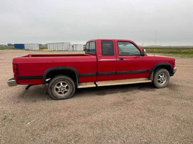 Image of Dodge Dakota equipment image 3