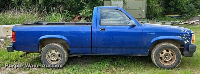 Image of Dodge Dakota equipment image 3