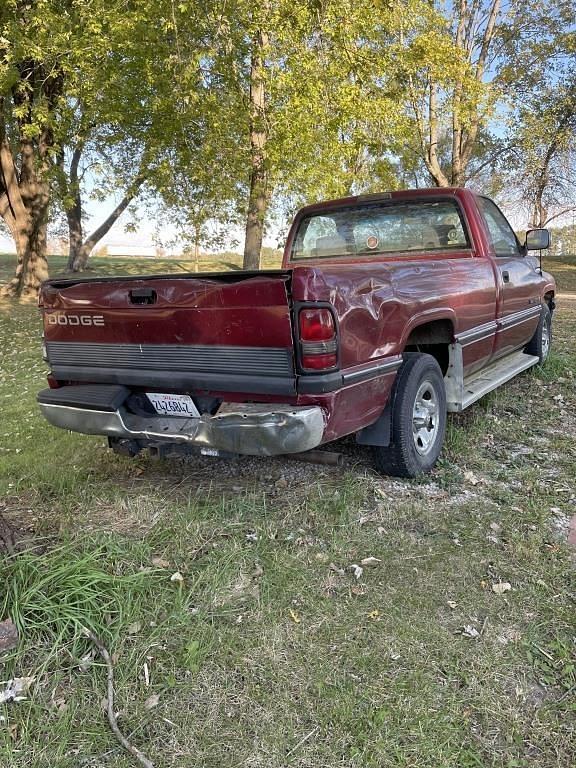 Image of Dodge Ram 1500 equipment image 4