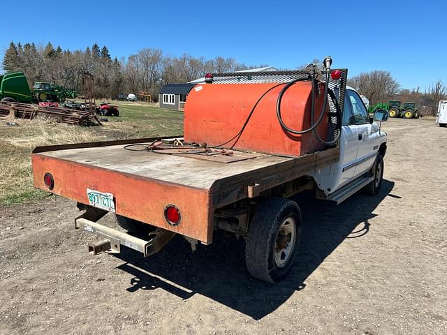 Image of Dodge Ram 2500 equipment image 4