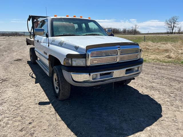 Image of Dodge Ram 2500 equipment image 2