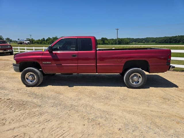 Image of Dodge Ram 2500 equipment image 1