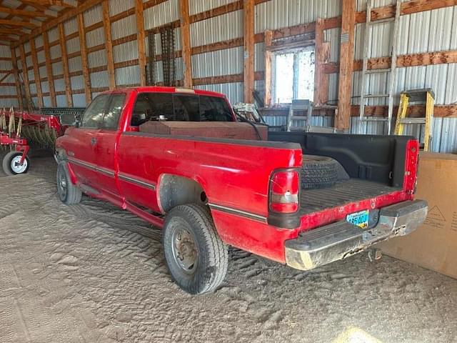 Image of Dodge Ram 2500 equipment image 4