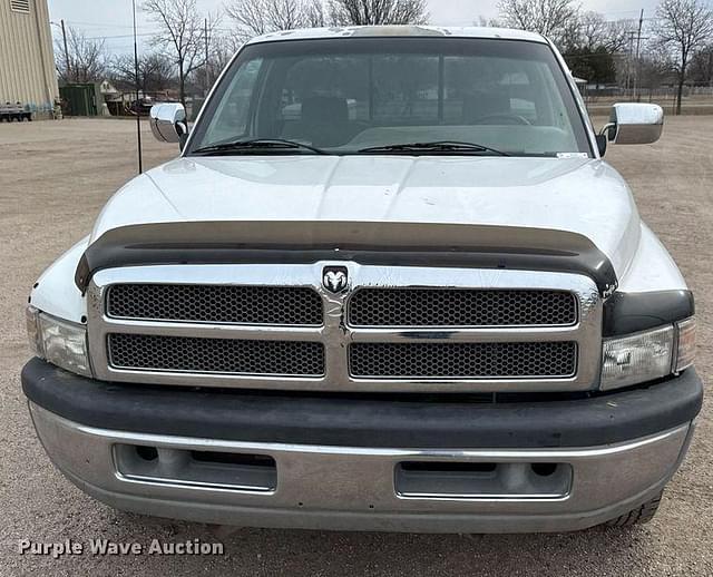 Image of Dodge Ram 2500 equipment image 1