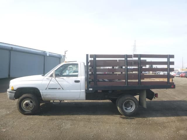 Image of Dodge Ram 3500 equipment image 4