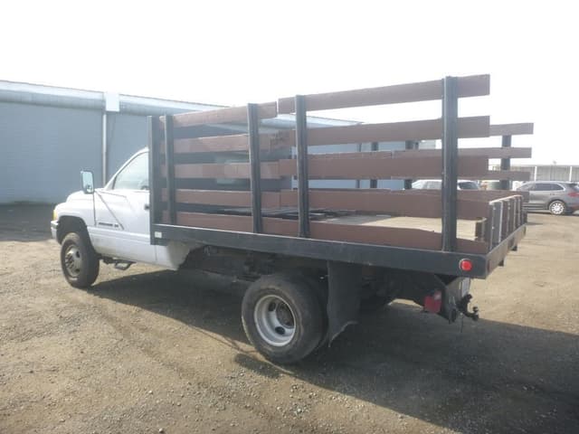 Image of Dodge Ram 3500 equipment image 3