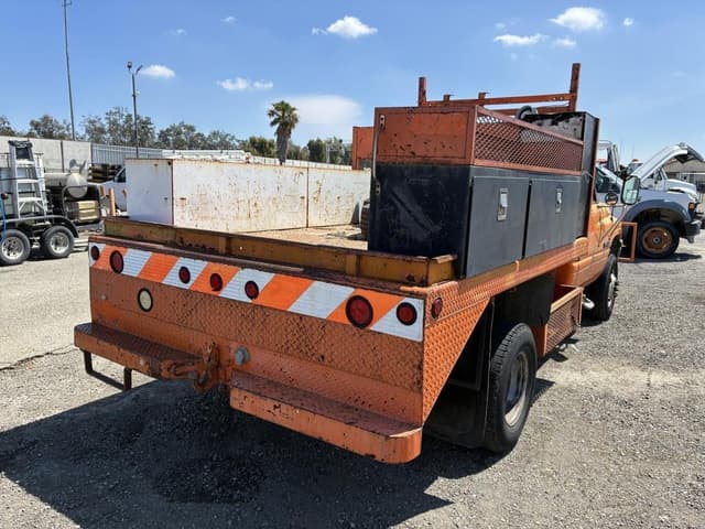 Image of Dodge Ram 3500 equipment image 2