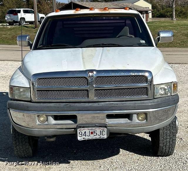 Image of Dodge Ram 3500 equipment image 1