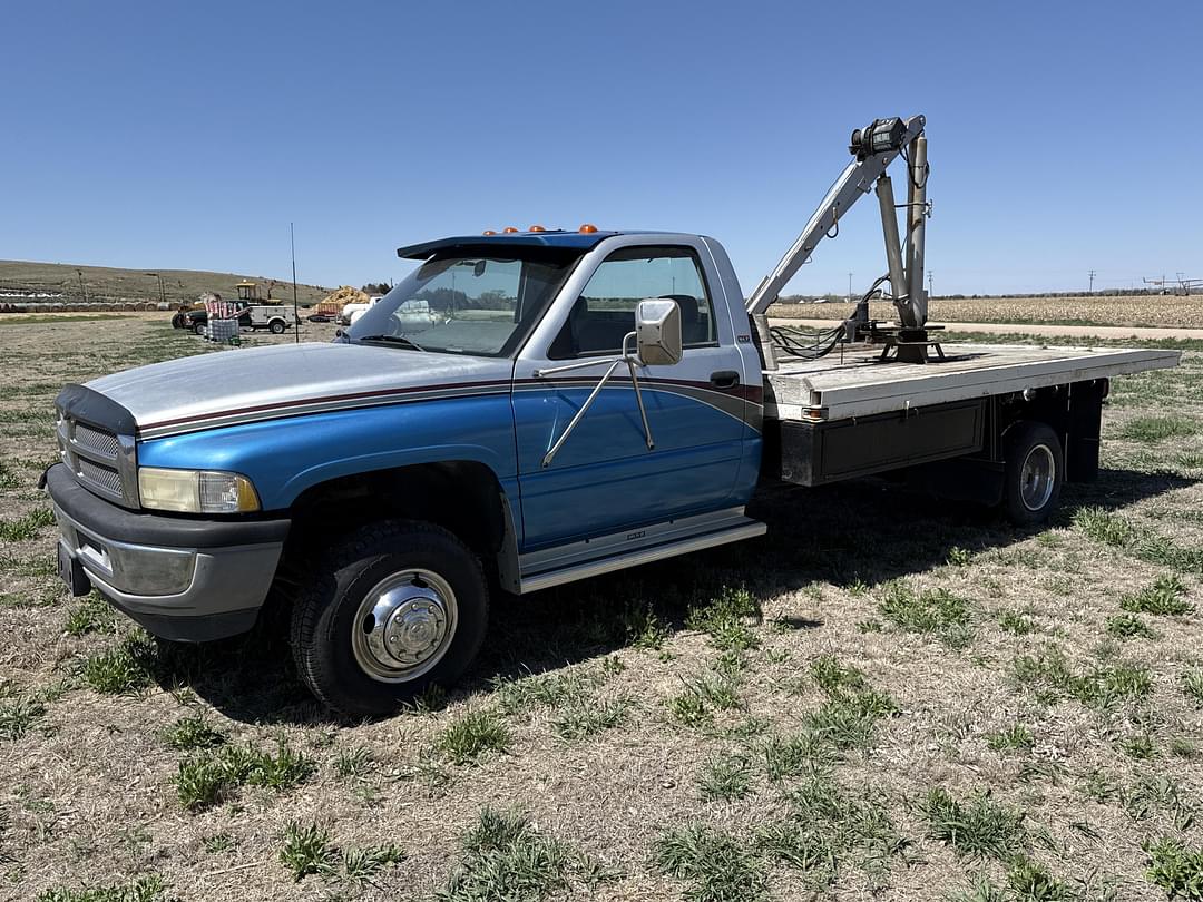 Image of Dodge Ram 3500 Primary image