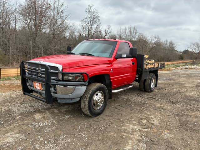Image of Dodge Ram 3500 equipment image 3