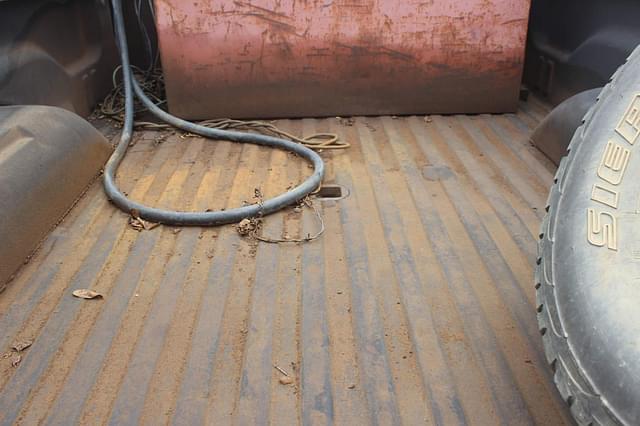 Image of Dodge Ram 2500 equipment image 4