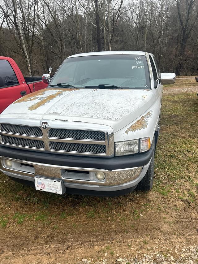 Image of Dodge Ram 1500 equipment image 1