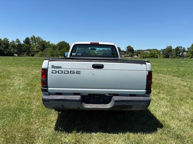 Image of Dodge Ram 1500 equipment image 3