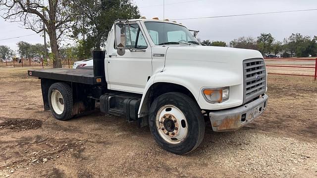 Image of Ford F-SERIES equipment image 2