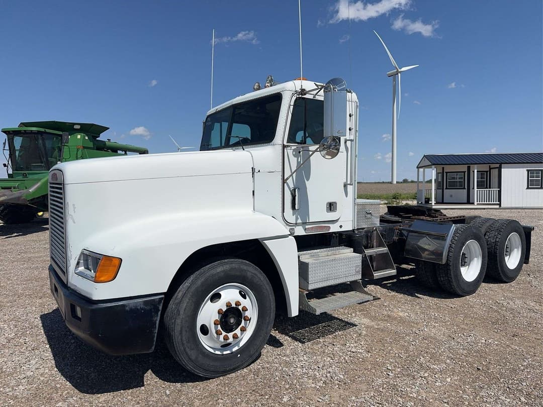 Image of Freightliner FLD120 Primary image