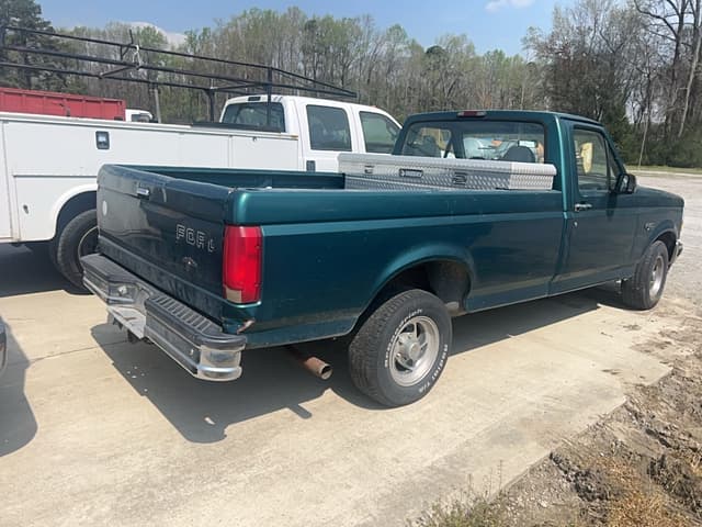 Image of Ford F-150 equipment image 3