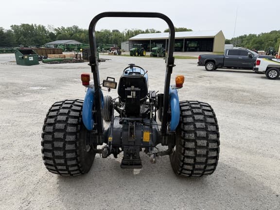 Image of Ford 4630 equipment image 3
