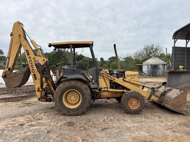 Image of Ford 555D equipment image 4
