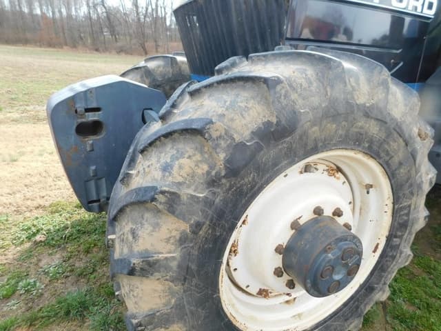 Image of New Holland 8970 equipment image 4