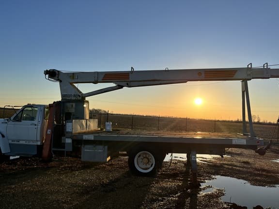 Image of Ford Undetermined equipment image 1