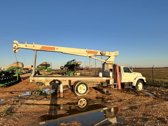 Image of Ford Undetermined equipment image 3