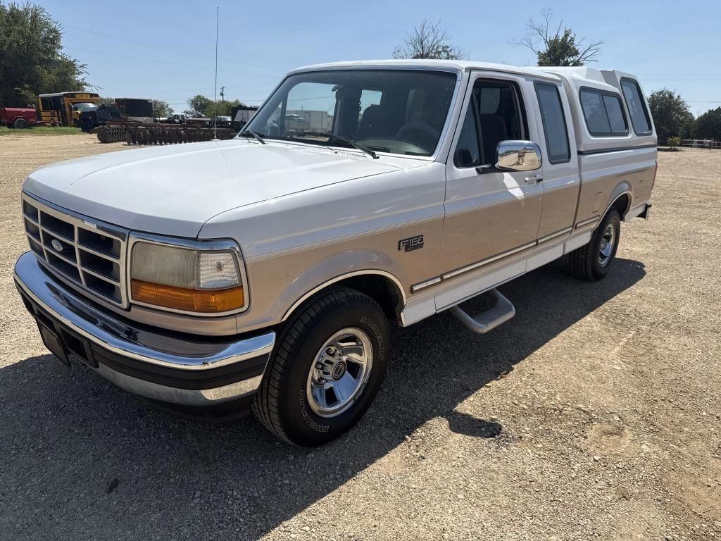 1996 Ford F-150 Equipment Image0