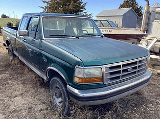 1996 Ford F-150 Equipment Image0