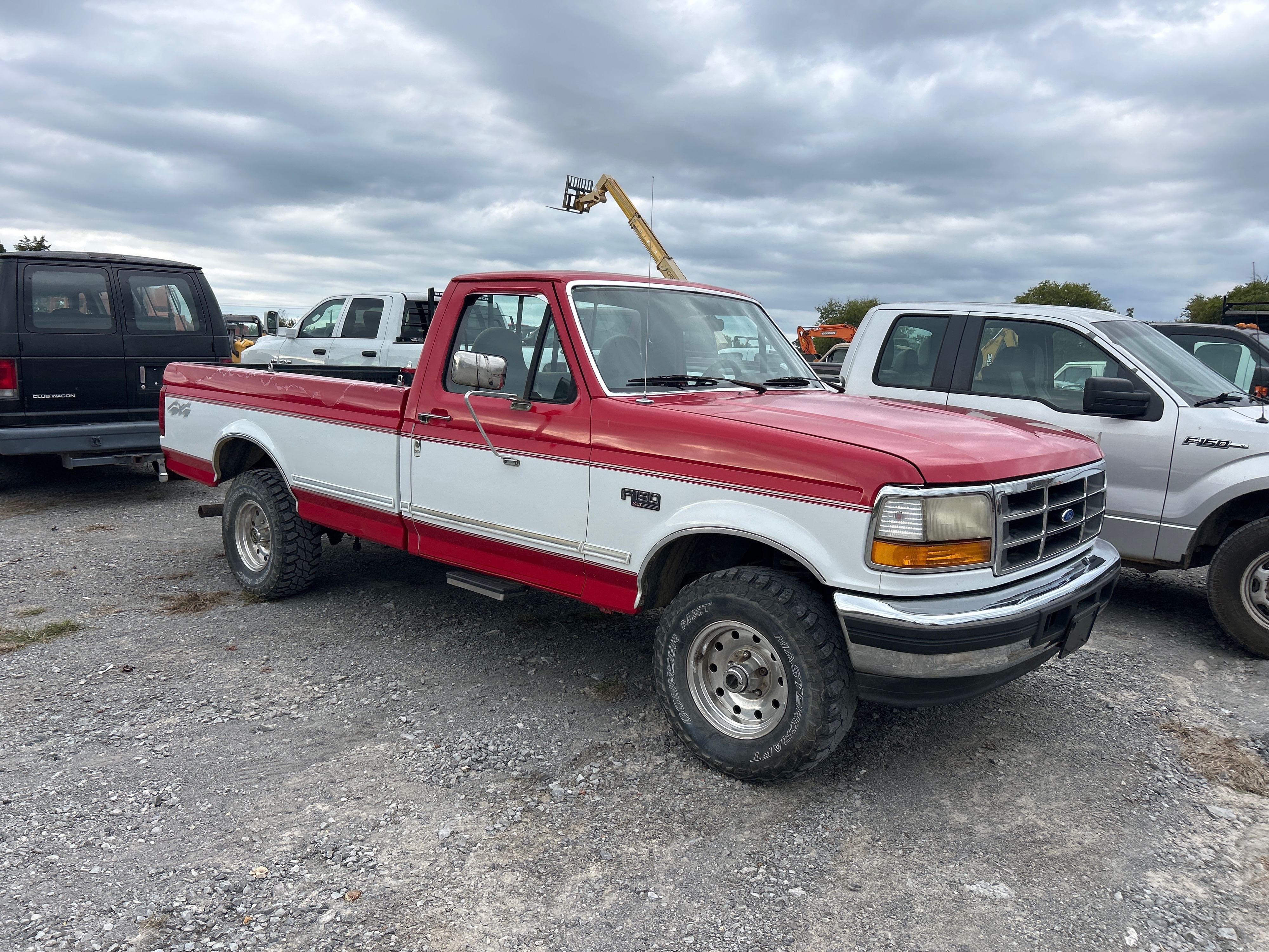 1996 Ford F-150 Equipment Image0