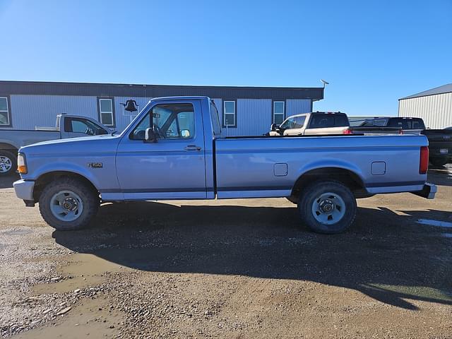 Image of Ford F-150 equipment image 3