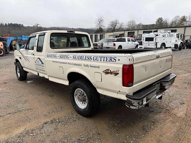 Image of Ford F-250 equipment image 3