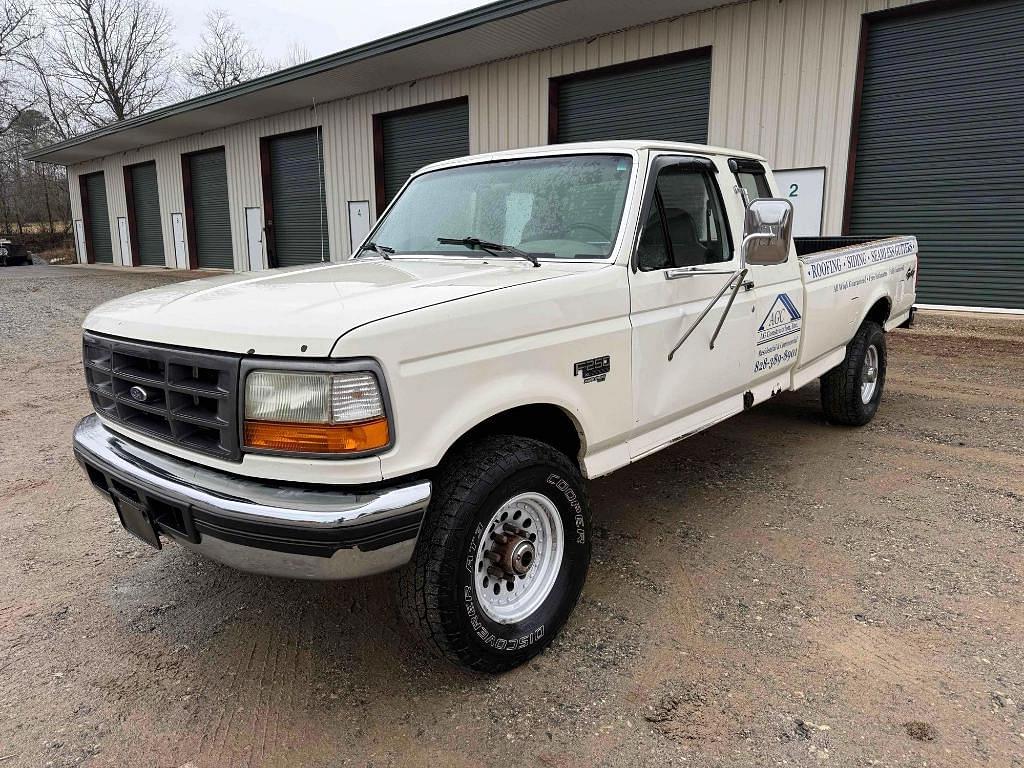 Image of Ford F-250 Primary image