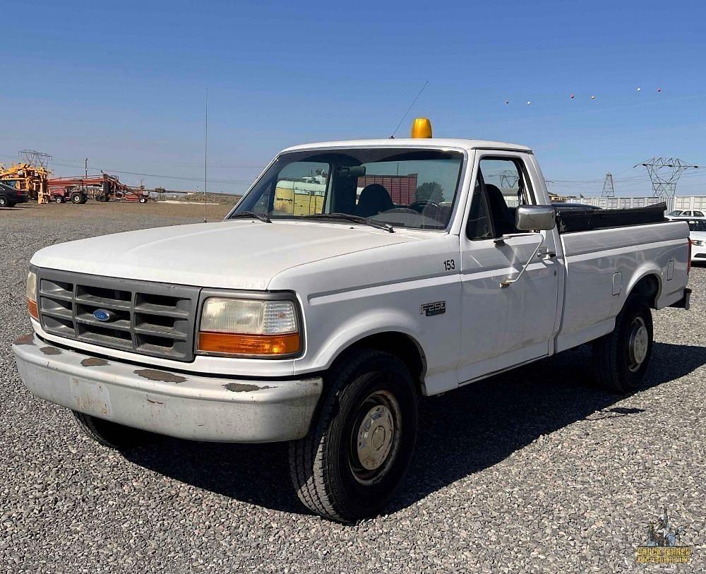 Image of Ford F-250 Primary image