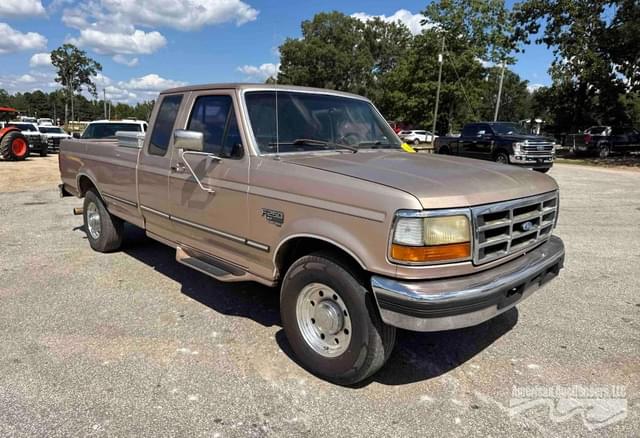 Image of Ford F-250 equipment image 3