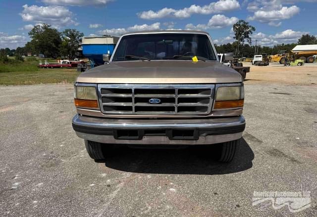 Image of Ford F-250 equipment image 1