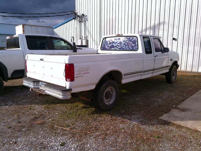 Image of Ford F-250 equipment image 3