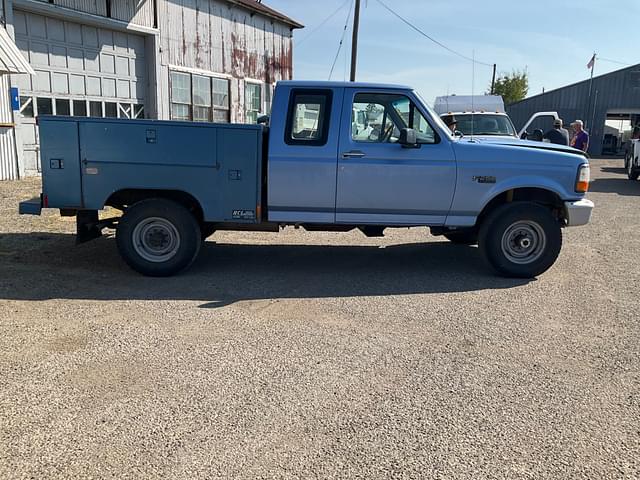 Image of Ford F-250 equipment image 3