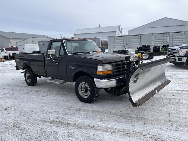 Image of Ford F-250 equipment image 2